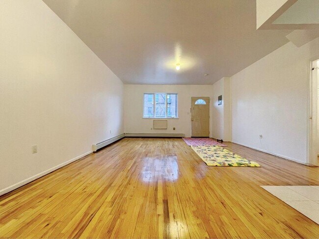 Foto del edificio - 8612 Bay 16th St