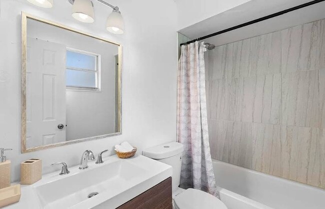 Foto del edificio - 733 SE Academy Ln
