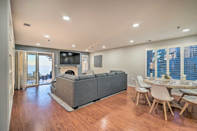 Building Photo - 220 Palmetto Ave