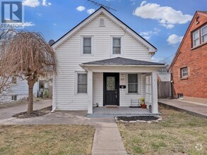 Building Photo - 877 St Louis Ave