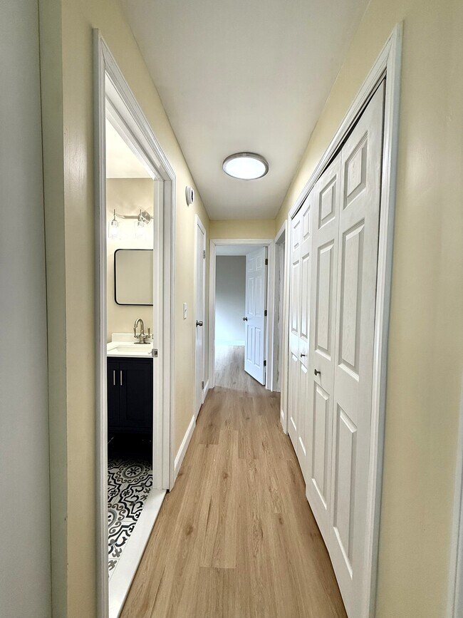 Foto del edificio - 343 Kelly Ave