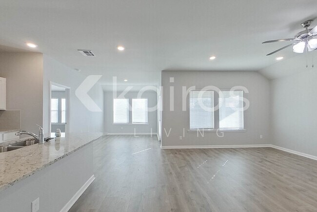 Foto del edificio - 418 Mango Dr