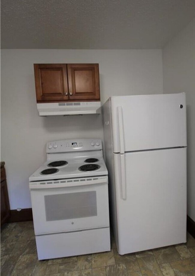 Foto del edificio - 404-404 1/2 W Oak St