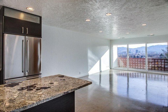 Foto del edificio - 3701 Crescent Rim Dr