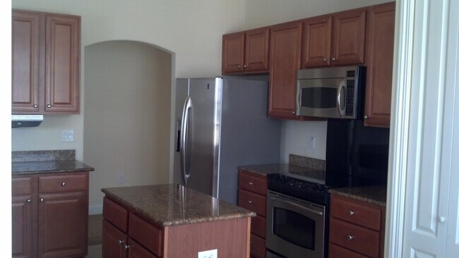 Foto del edificio - ***SMALL PET FRIENDLY***GREAT LOCATION***B...