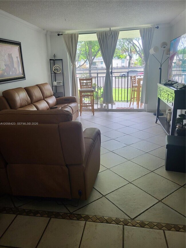 Foto del edificio - 14140 SW 84th St