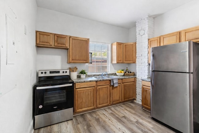 Foto del edificio - 336 W 18th St