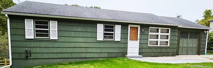 Building Photo - 839 Litchfield St