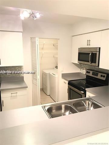Building Photo - 1281 SW 46th Ave