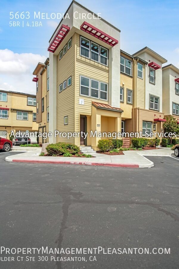 Building Photo - 5663 Melodia Cir