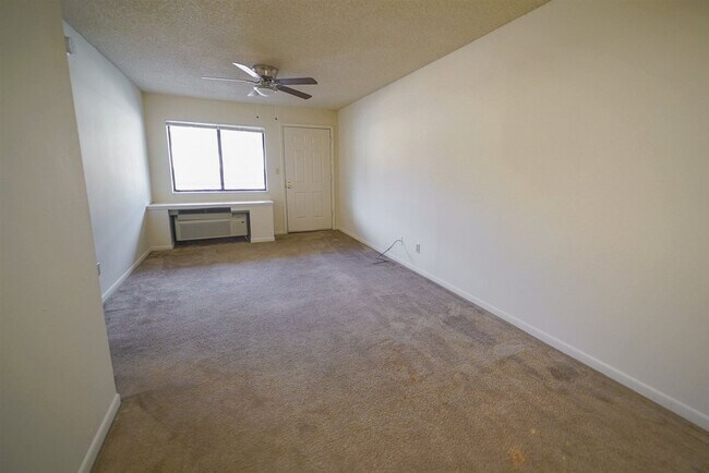 Foto del edificio - 403 Hayden Rd