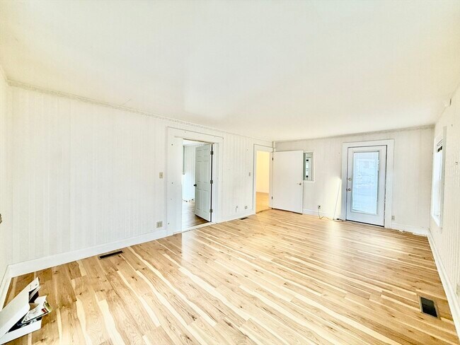 Foto del edificio - 23 Gardner Ave