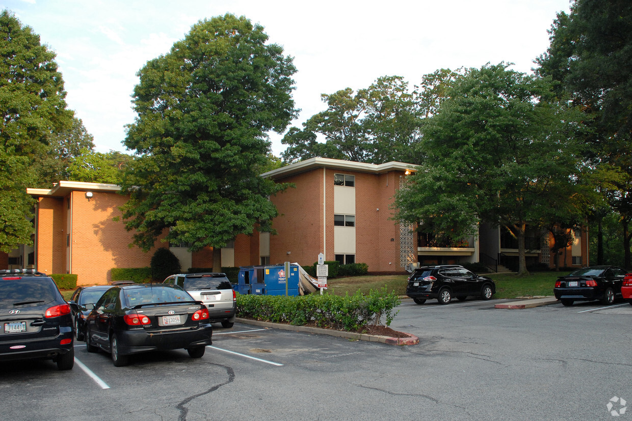 Building Photo - Spa Creek Condominiums