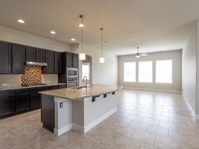 Building Photo - 18612 Rio Chama Ln