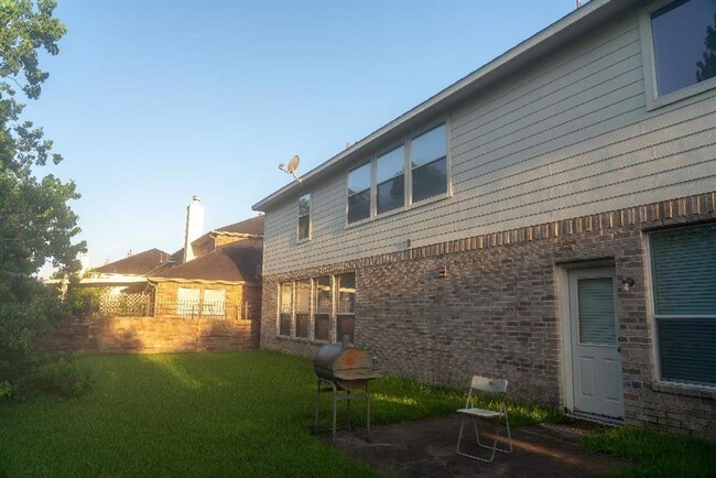 Building Photo - 7318 Heron Lakes Dr