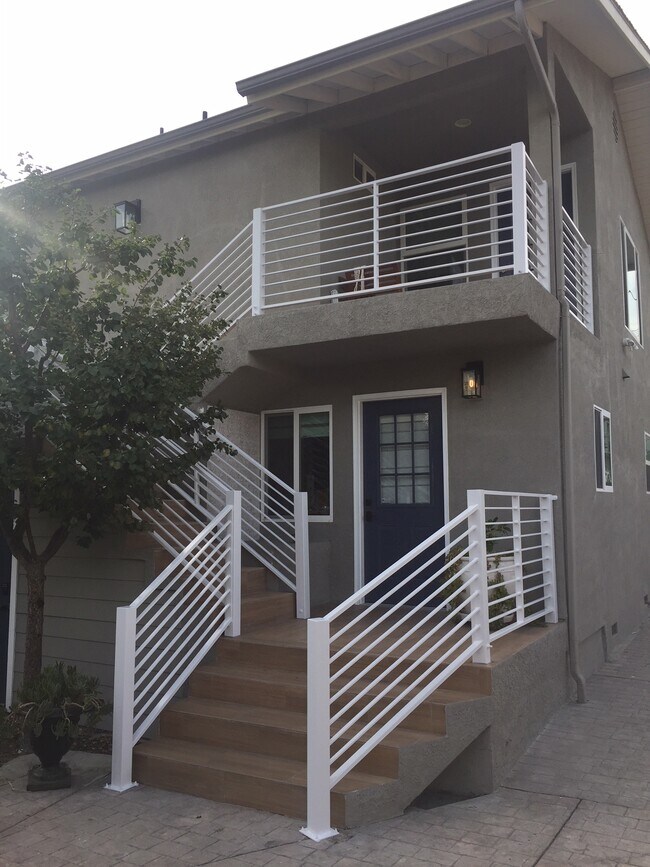 Foto del edificio - 340 N La Fayette Park Pl