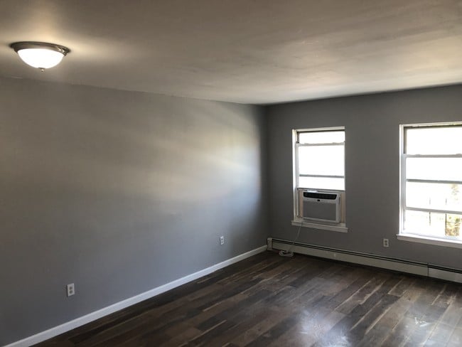 Large living room - 667 E 165th St