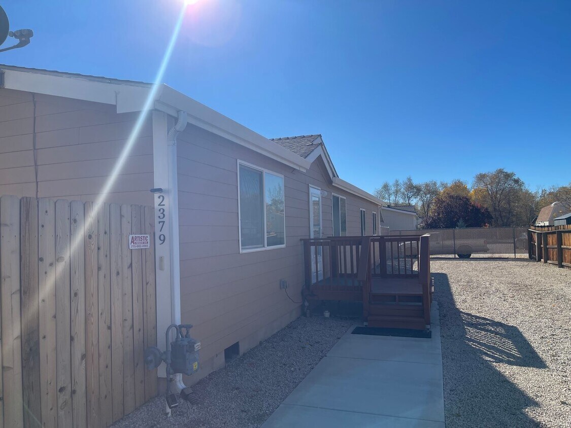 Foto principal - Beautifully updated Mobile Home in Carson ...