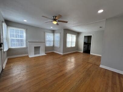 Building Photo - 2322 26th St