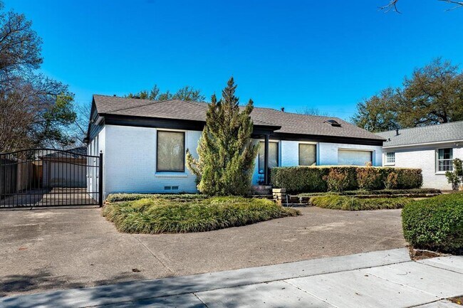 Foto del edificio - 515 Brookhurst Dr