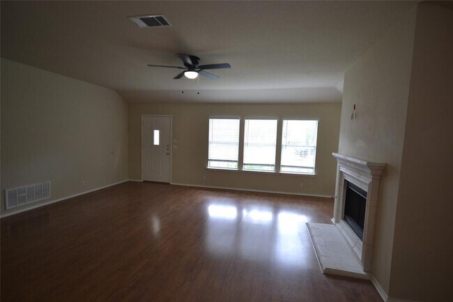 Building Photo - 1803 Warwick Cove