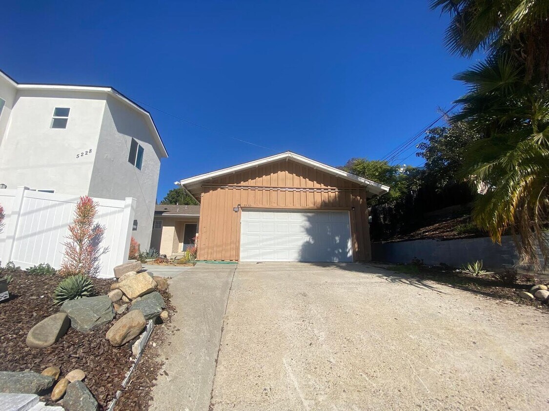 5230 Joan Ct Unit 5230 Joan Ct., San Diego, CA 92115 Room for Rent in