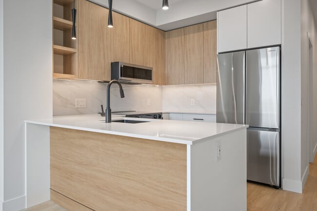 Building Photo - 34395 Gladys Ave