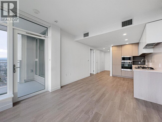 Building Photo - 5685 Halley Ave