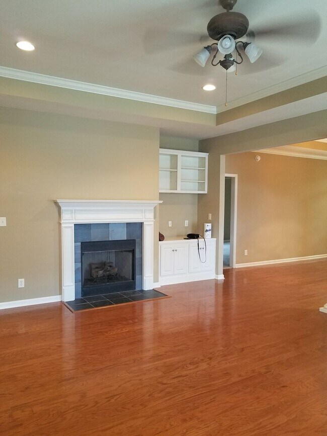 Foto del edificio - 4707 Mitford Cir