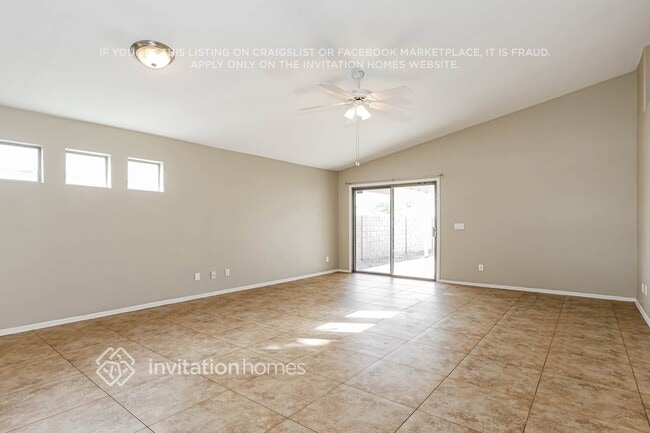 Building Photo - 1710 E Palo Blanco Way