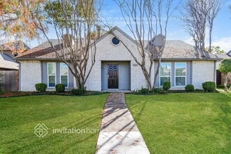 Building Photo - 8102 Kensington Dr