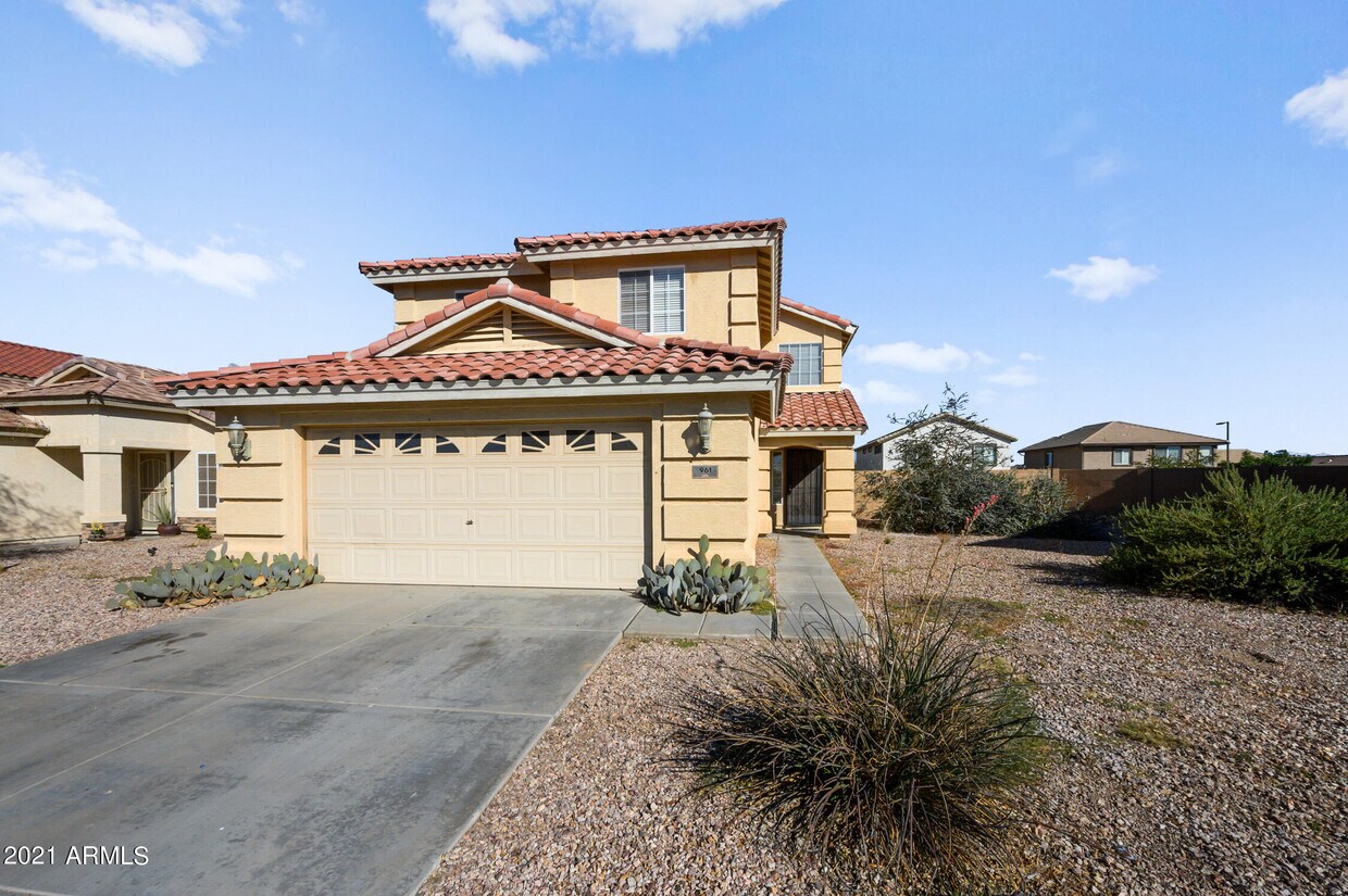 Foto principal - 961 S 223rd Dr