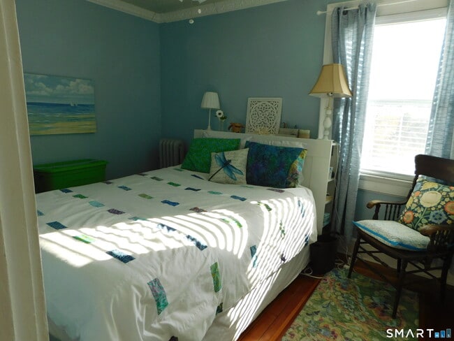 Building Photo - 195B Pequot Ave