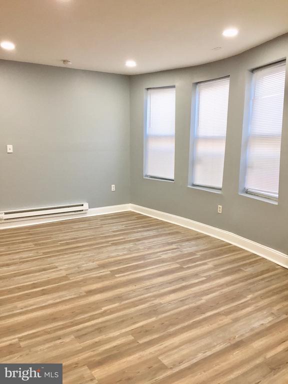 Foto del edificio - 417 N Salford St