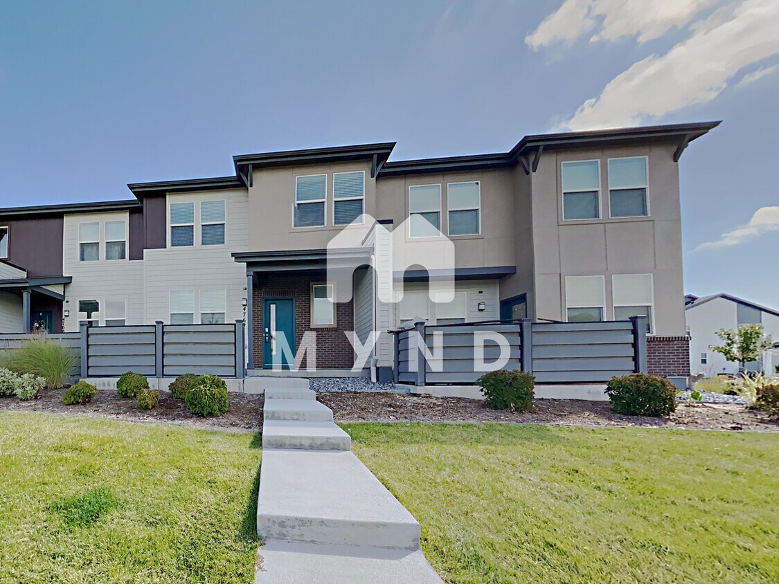 Primary Photo - 4764 N Kittredge St