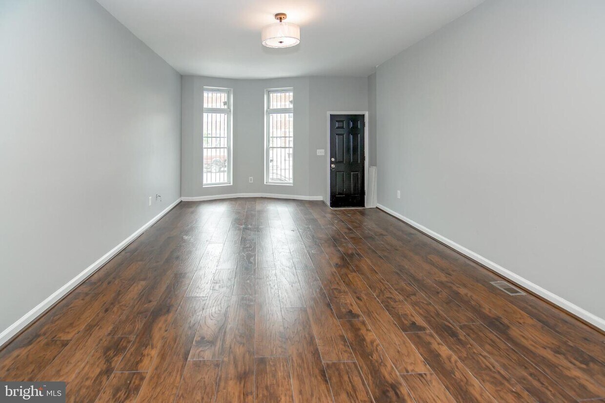 Primary Photo - 1836 W North Ave