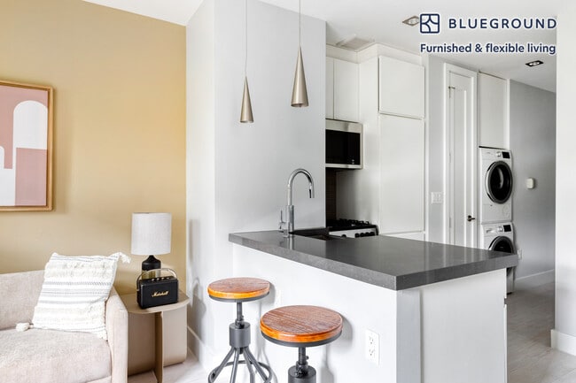 Building Photo - 195 Stanton St