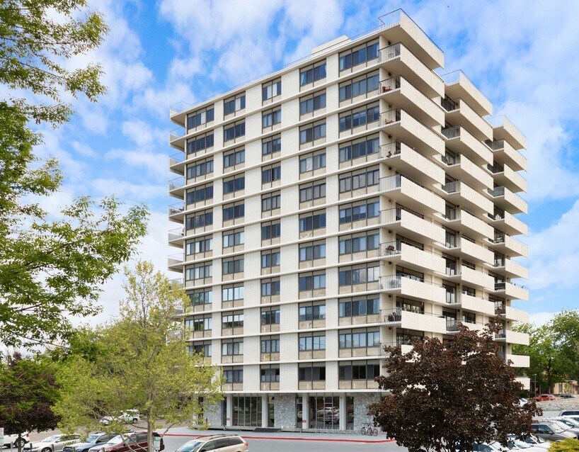 Foto principal - 200 N 3rd St