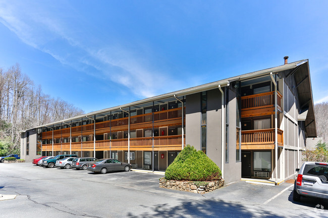 Studio West Apartments - Boone, NC | Apartments.com