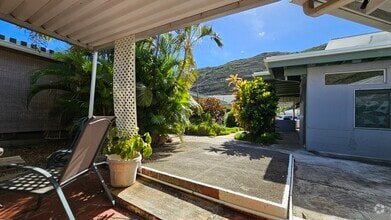 Building Photo - 441 Kuliouou Rd