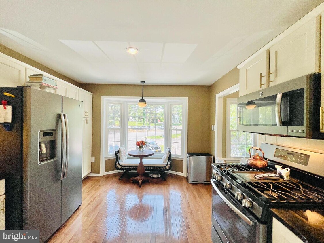 150 Washington St, Occoquan Historic District, VA 22125 Townhome