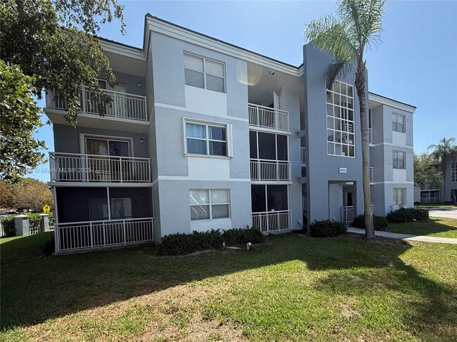 Building Photo - 8650 SW 212th St