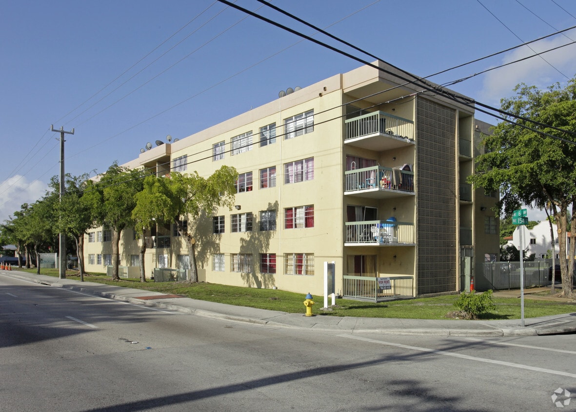 Biscayne Gardens Apartaments - Biscayne Gardens Apartments