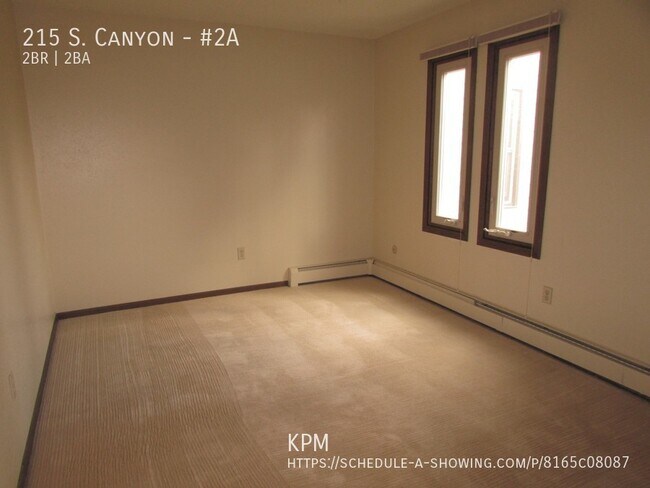 Foto del edificio - 2 BEDROOM |1.5 BATH | WESTSIDE | 2 LEVEL C...