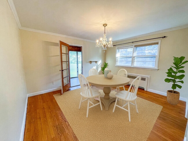 Foto del edificio - 15 Columbia Tpke