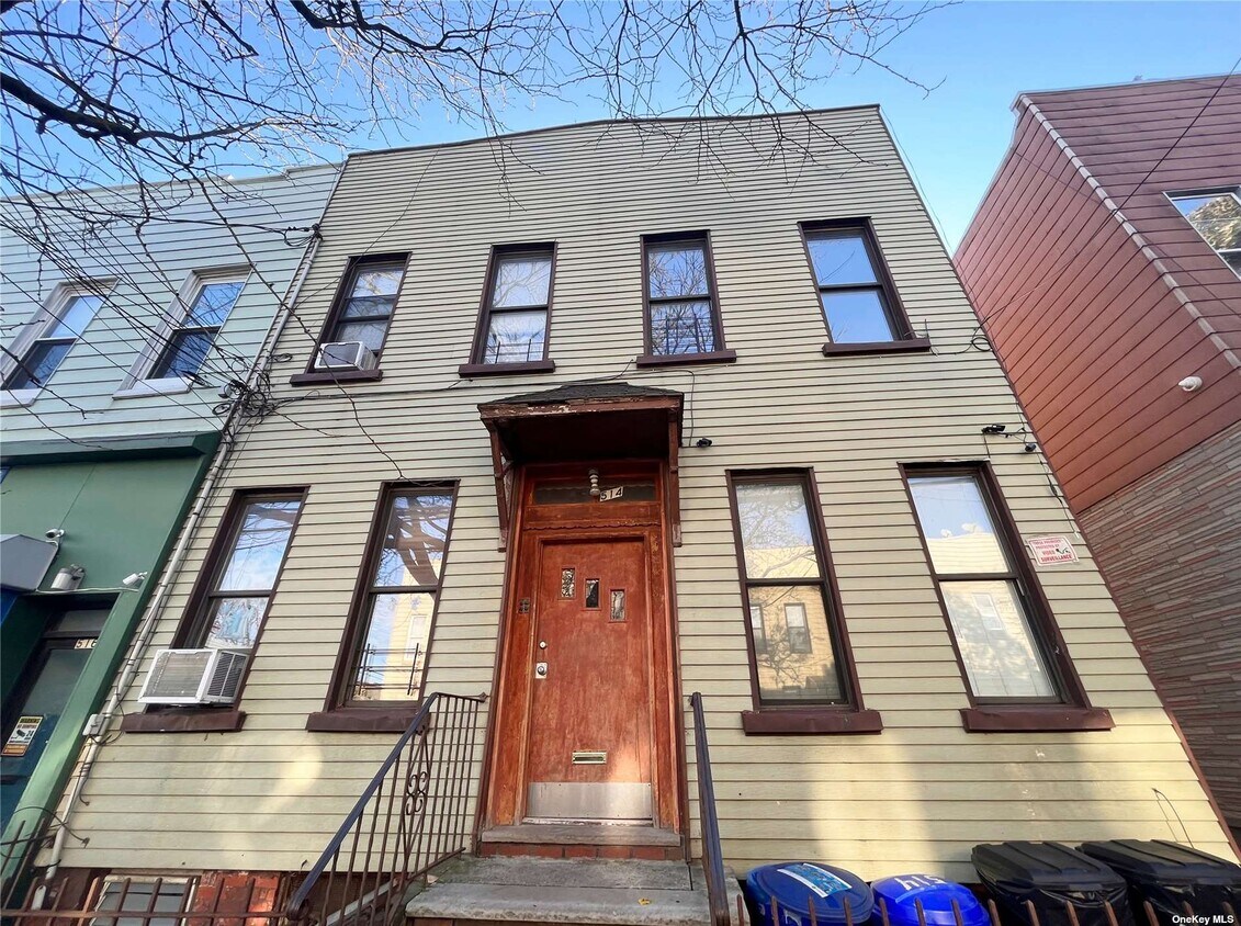 514 Grandview Ave Unit 2R, Queens, NY 11385 Apartment for Rent in