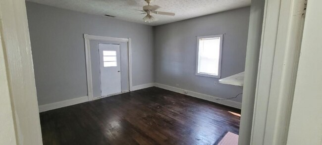Building Photo - 418 Wyoming St