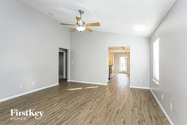 Foto del edificio - 15472 Sandlands Cir