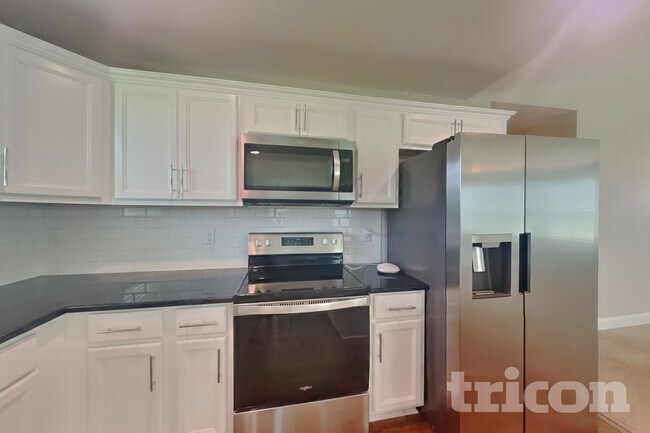Foto del edificio - 85 Arrow Ln