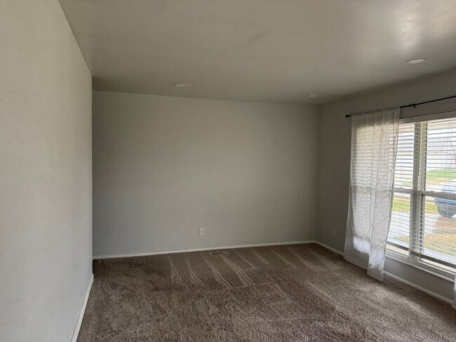 Foto del edificio - 3977 Sparkhill Dr